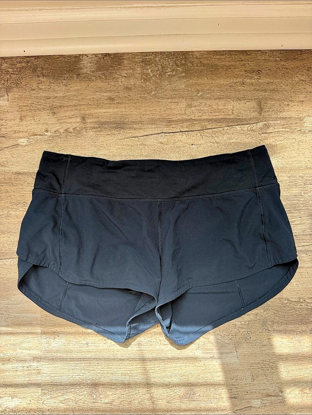 Lululemon Speed Up High-Rise Lined Short 4" Black Waistband Size 6